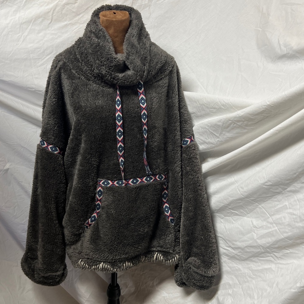 Sundance Gray Fleece Pullover